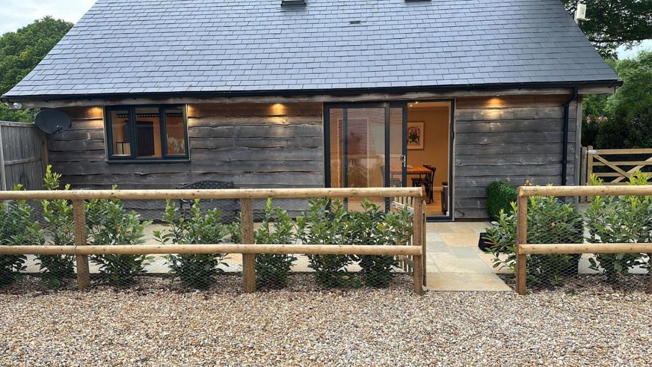 The Piggery Apartment Chichester Exterior photo